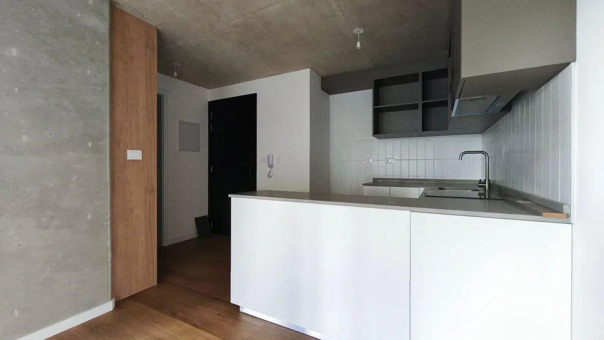 Venta apartamento 1 dormitorio con cochera, Centro 5