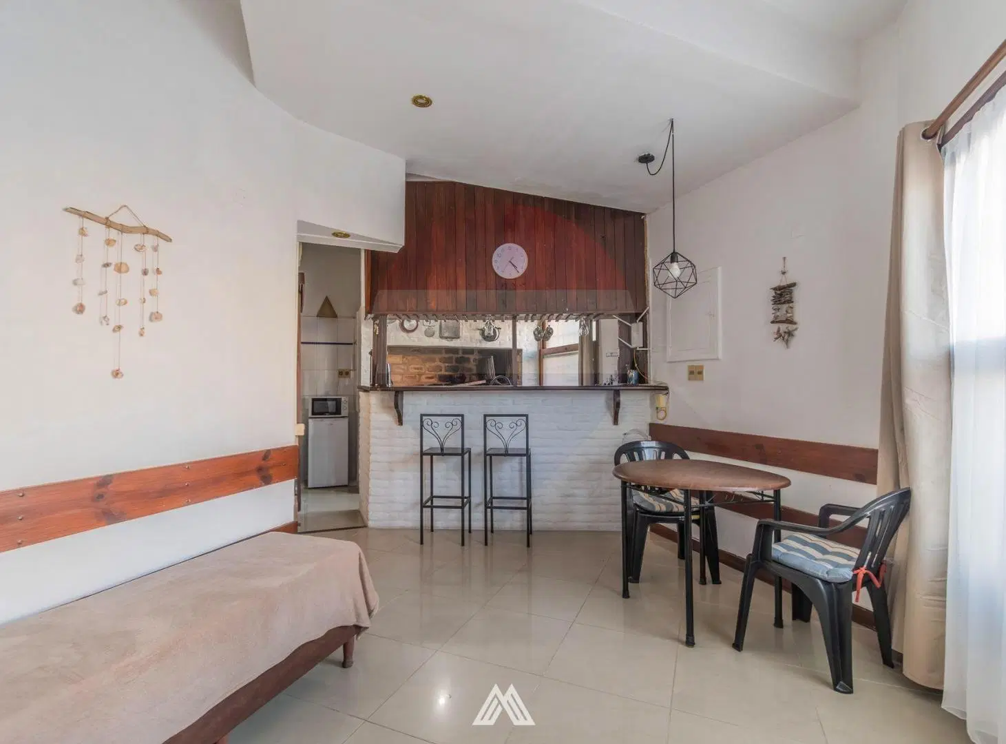VENTA-local comercial esquina-PARQUE BATLLE 4