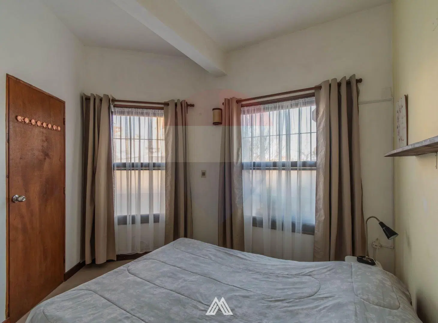 VENTA-local comercial esquina-PARQUE BATLLE 5