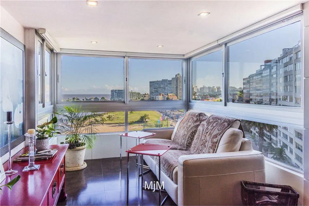 ALQUILER APARTAMENTO POCITOS 4 DORMITORIOS 4