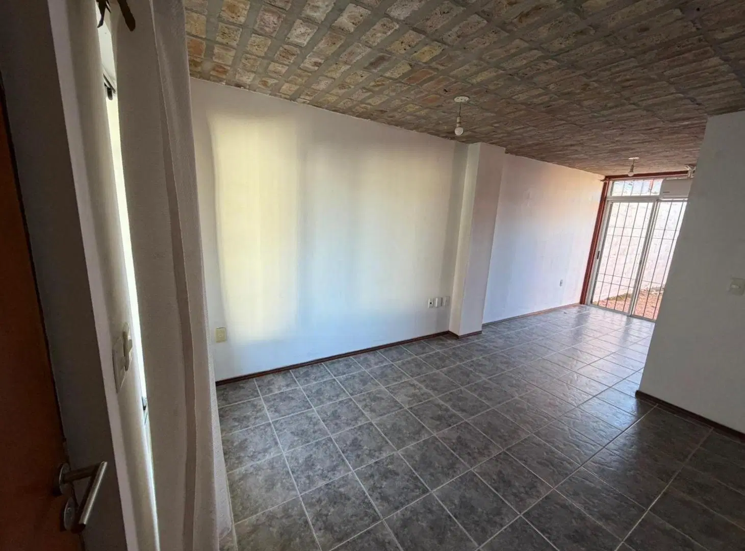 VENTA CASA DUPLEX 2 DORMITORIOS LEZICA 5