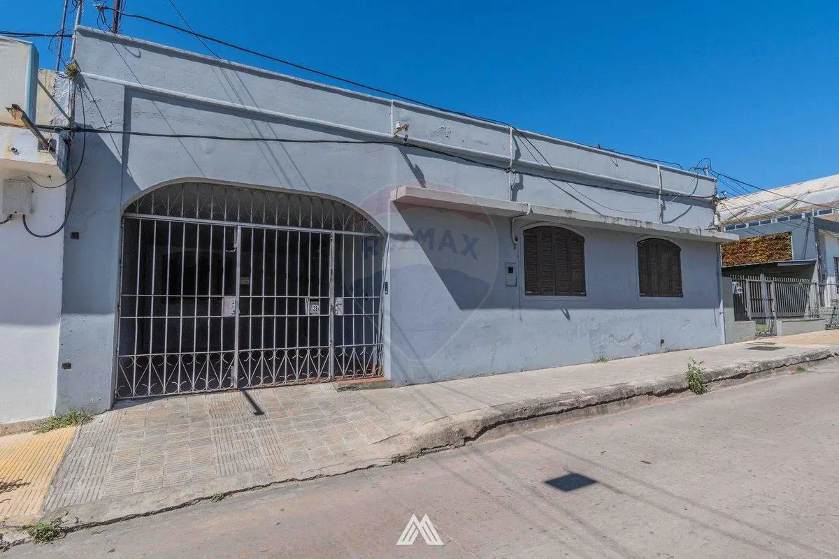 Venta casa 2 o 3 dormitorios en centro de Pando 2