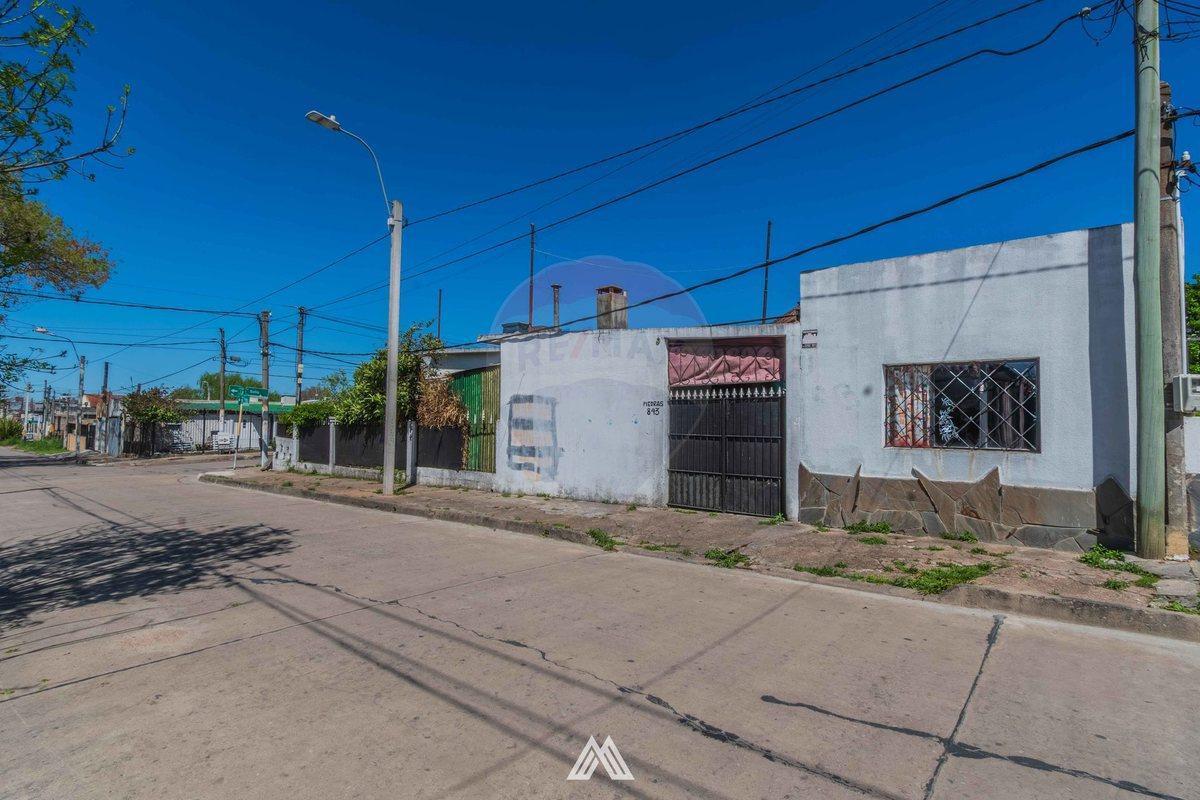 Venta de casa en Pando dos dormitorios y garaje