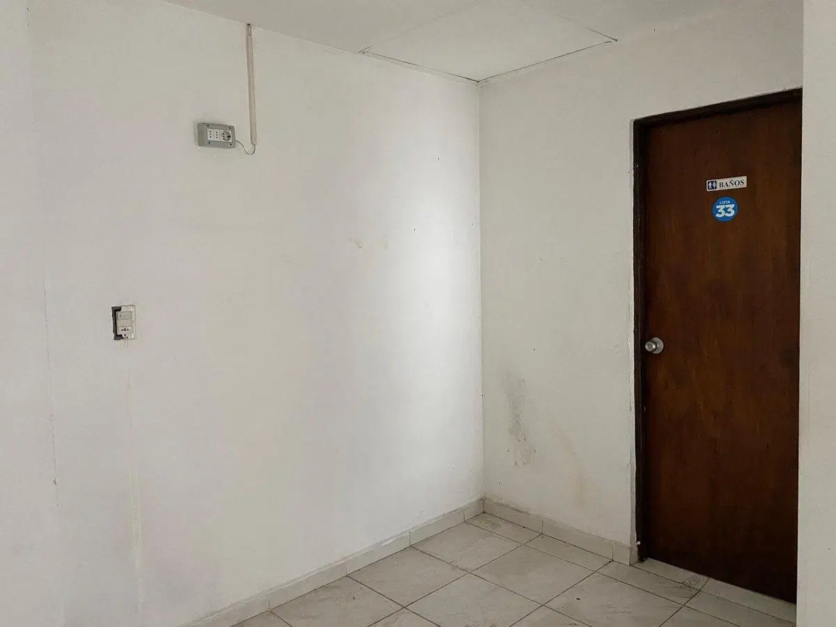 Alquiler local comercial centro de Pando 1