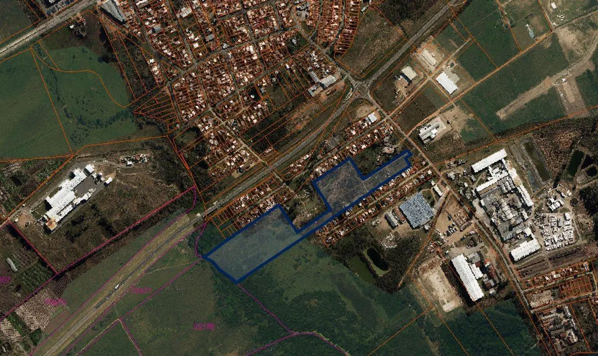 Venta de Importante Predio Logístico en Pando 3