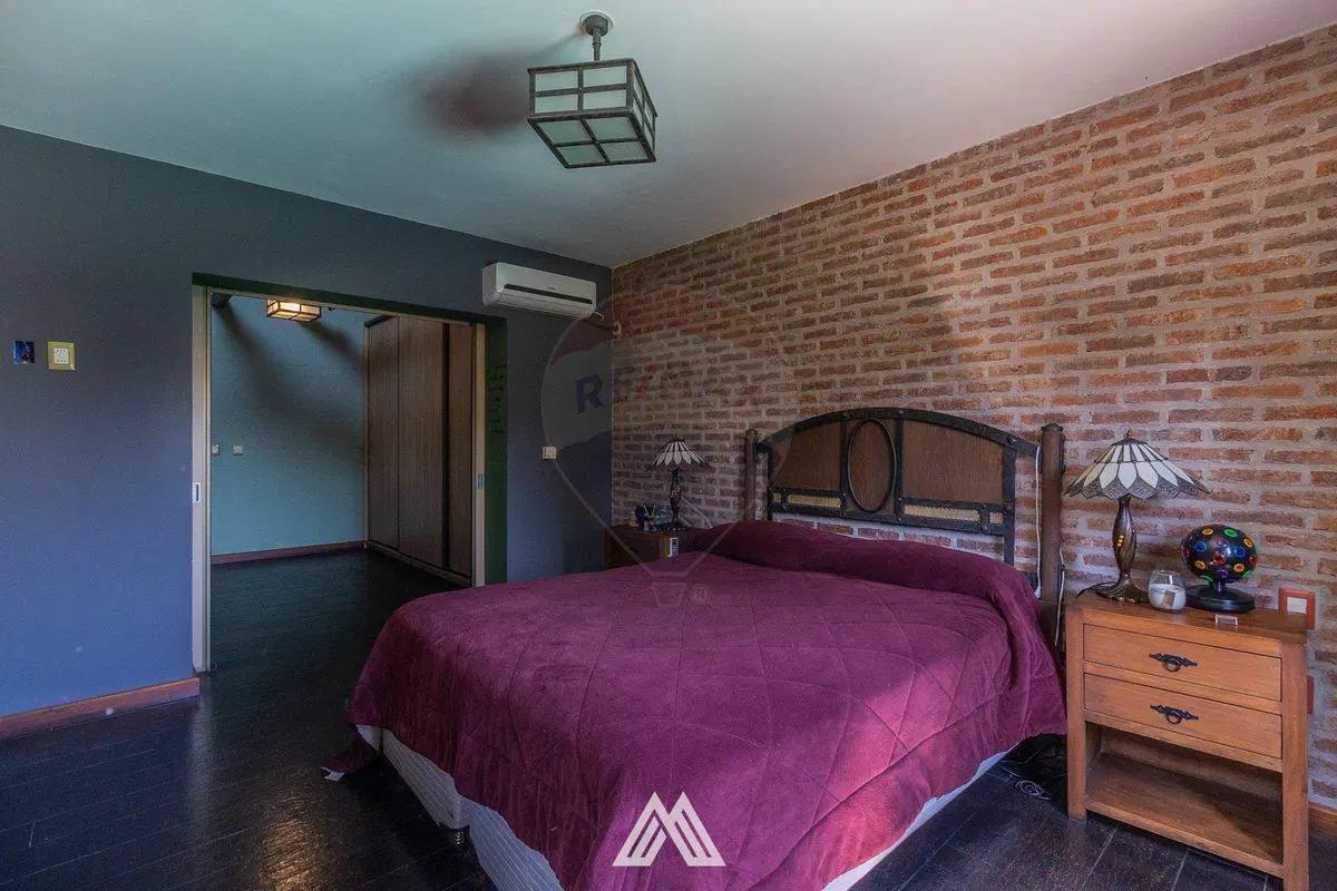 Venta de casa 3 dormitorios con piscina en Pando 4