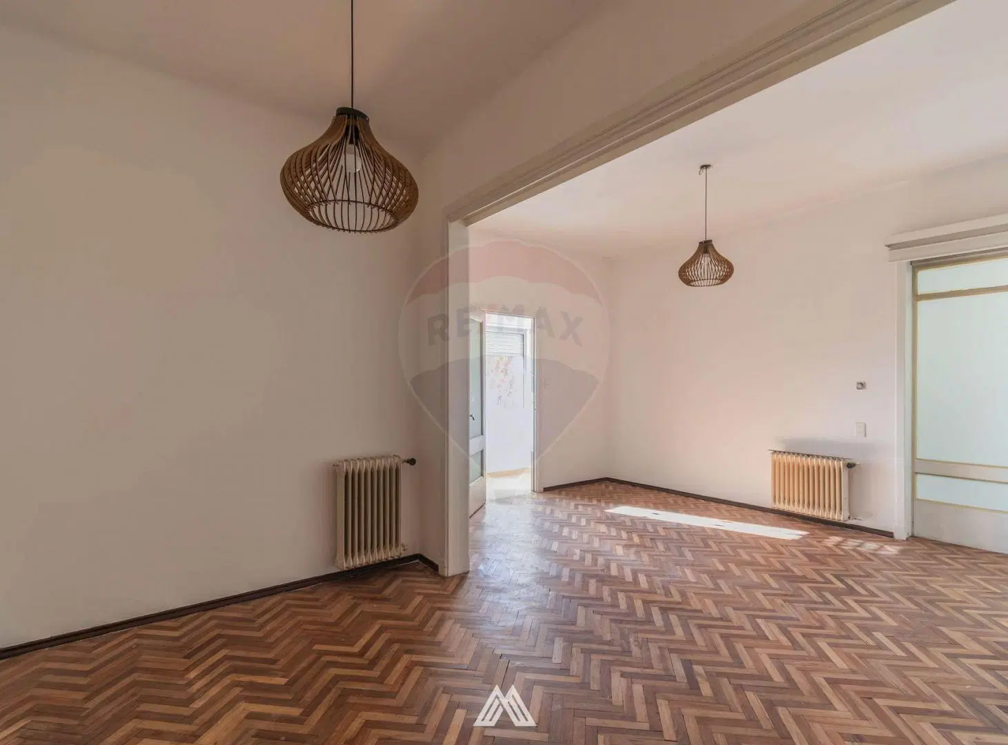 VENTA DE APTO 2 DORM 2 BAÑOS + SERVICIO EN CORDON 5