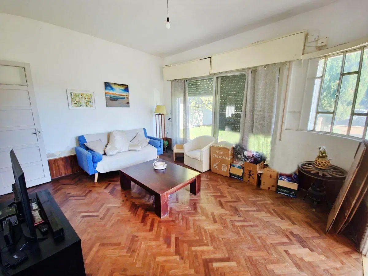 Venta casa 4 dorm, fondo, jardín Garage Colón 5