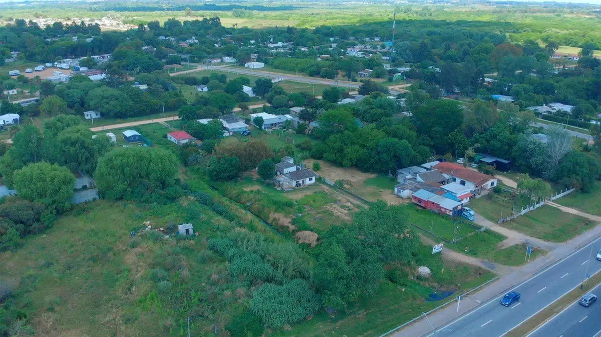 Venta terreno sobre Ruta 102 cerca de Zonamerica 1