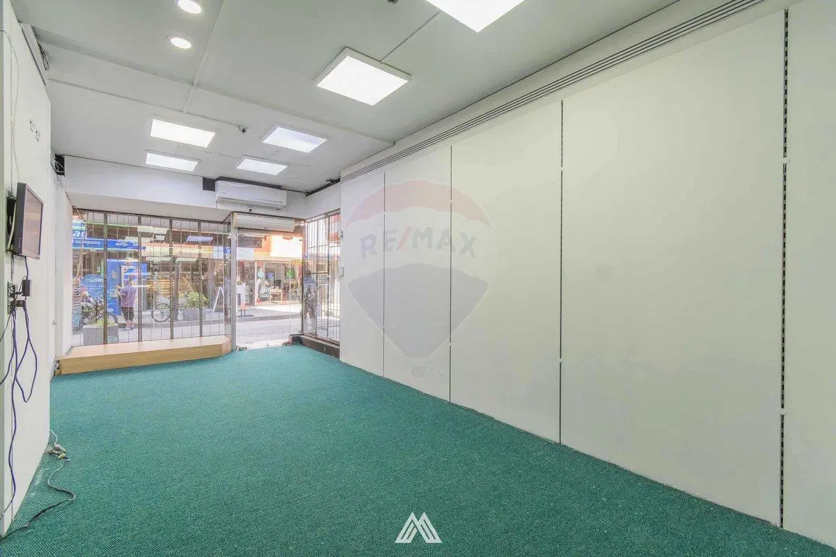 Alquiler de local comercial en Gral. Artigas Pando 4