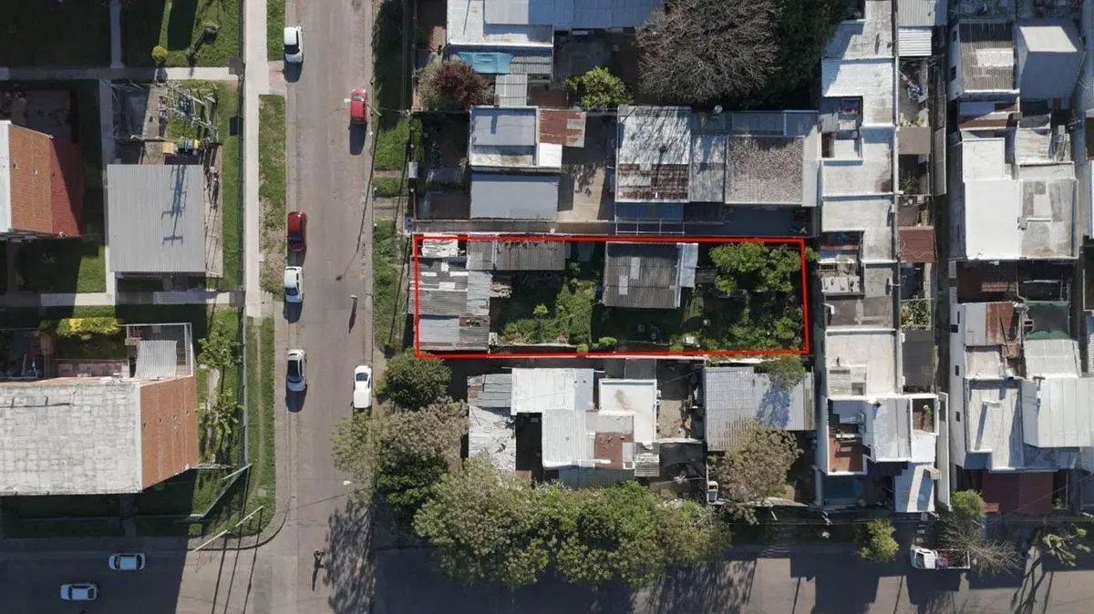 VENTA TERRENO CON CONSTRUCCIONES LAS PIEDRAS 4