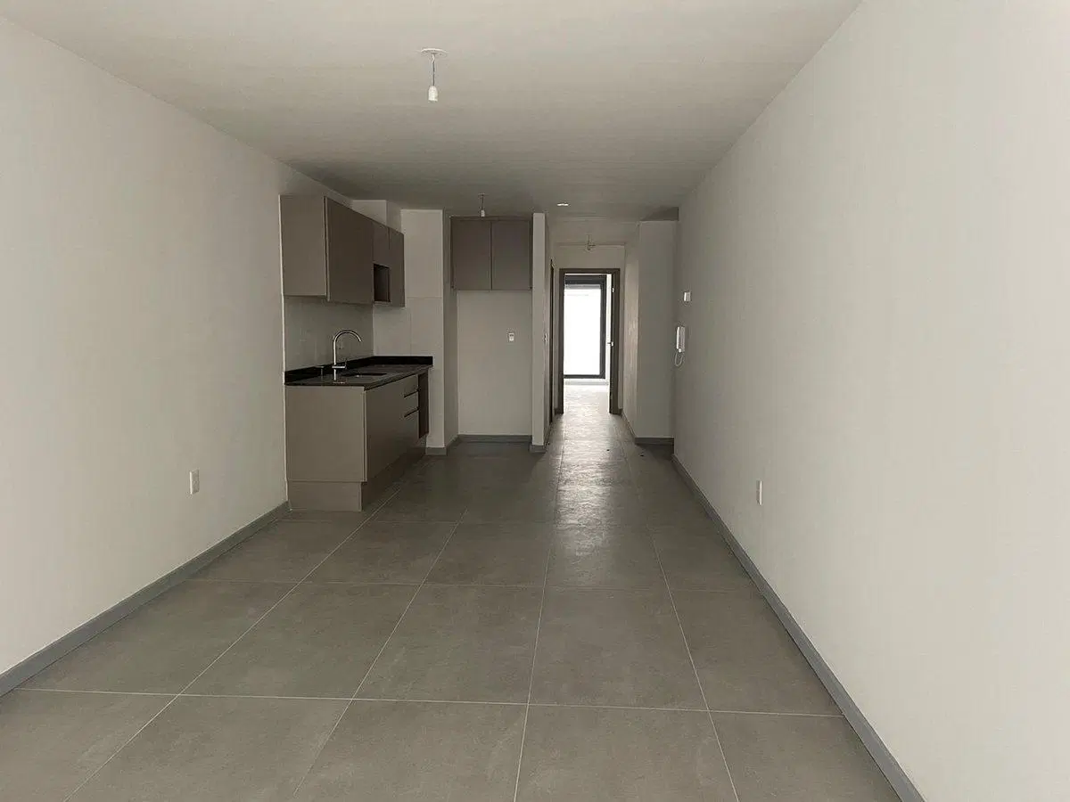 Venta Pocitos 1 dorm.c/patio, parrillero y GGE 3