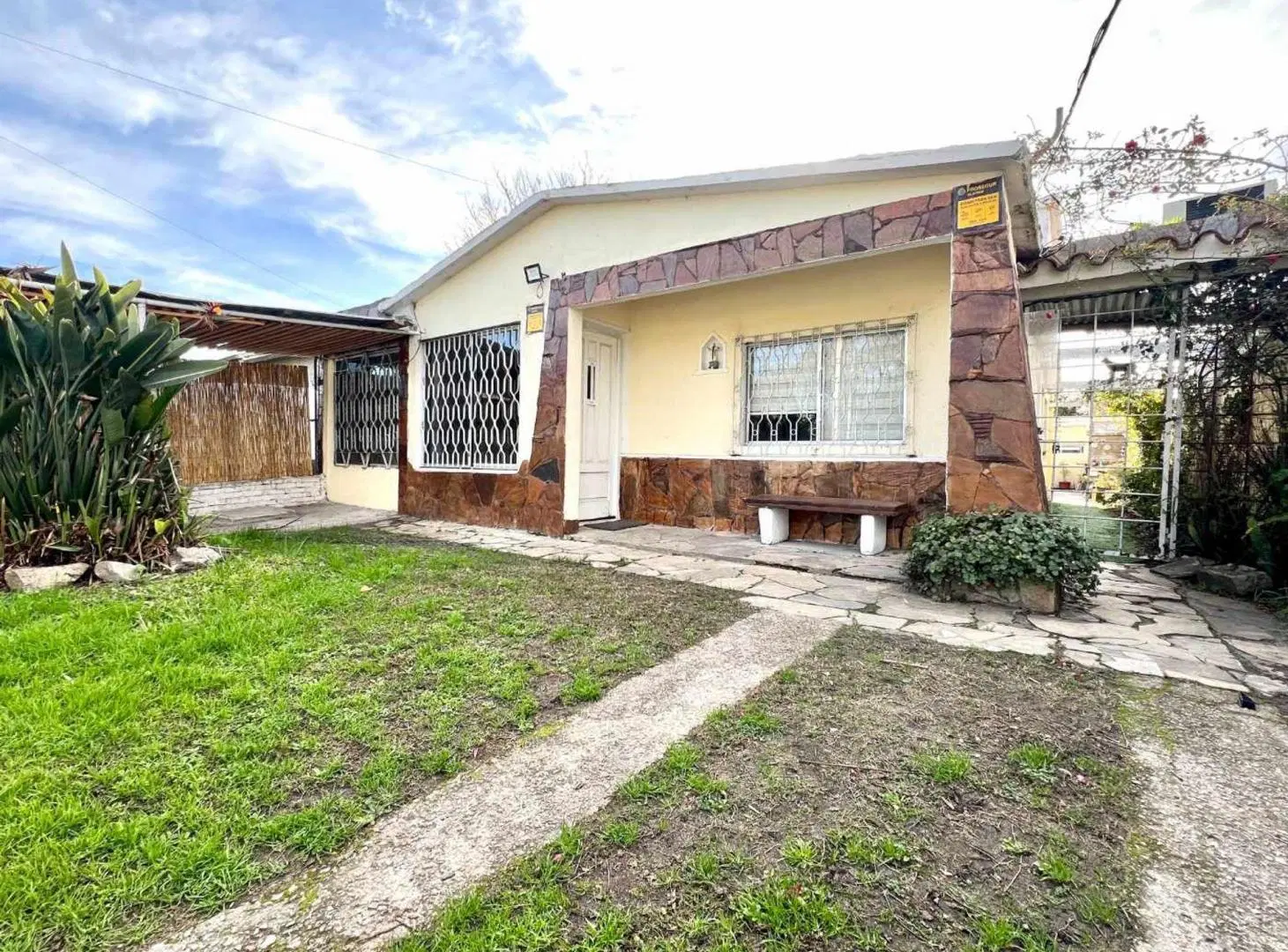Venta casa en Salinas Sur + Apartamento 2