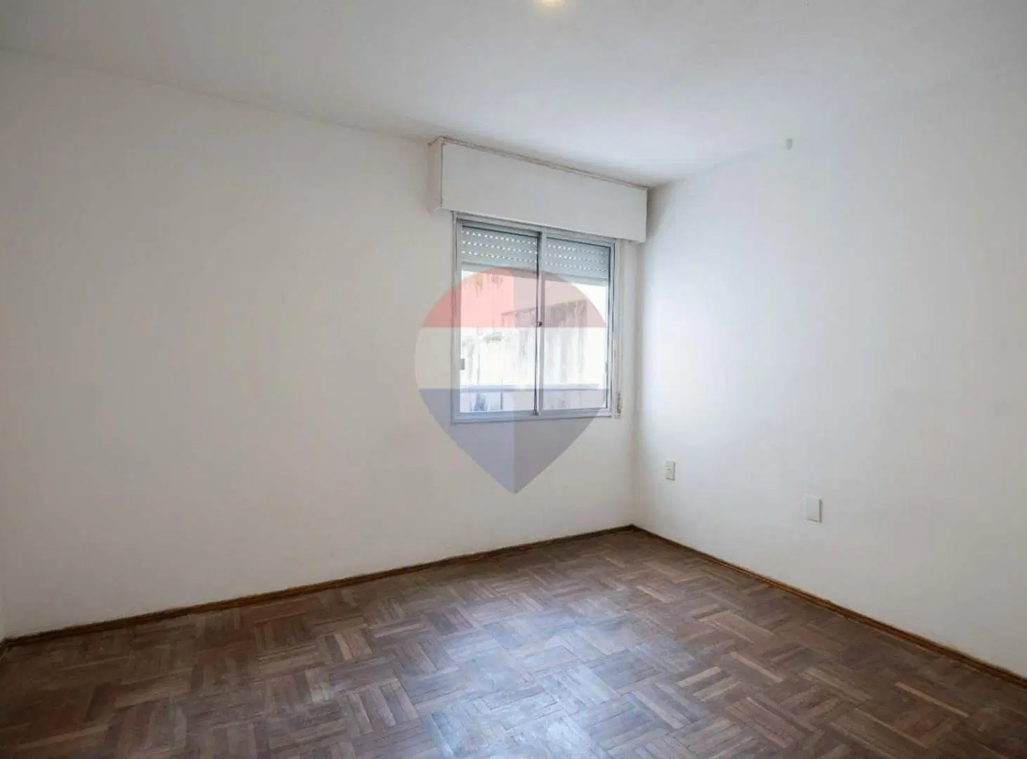 ALQUILER APTO 3 DOR CIUDAD VIEJA PROX RAMBLA 3
