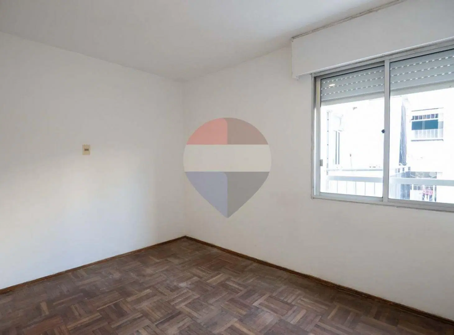 ALQUILER APTO 3 DOR CIUDAD VIEJA PROX RAMBLA 4