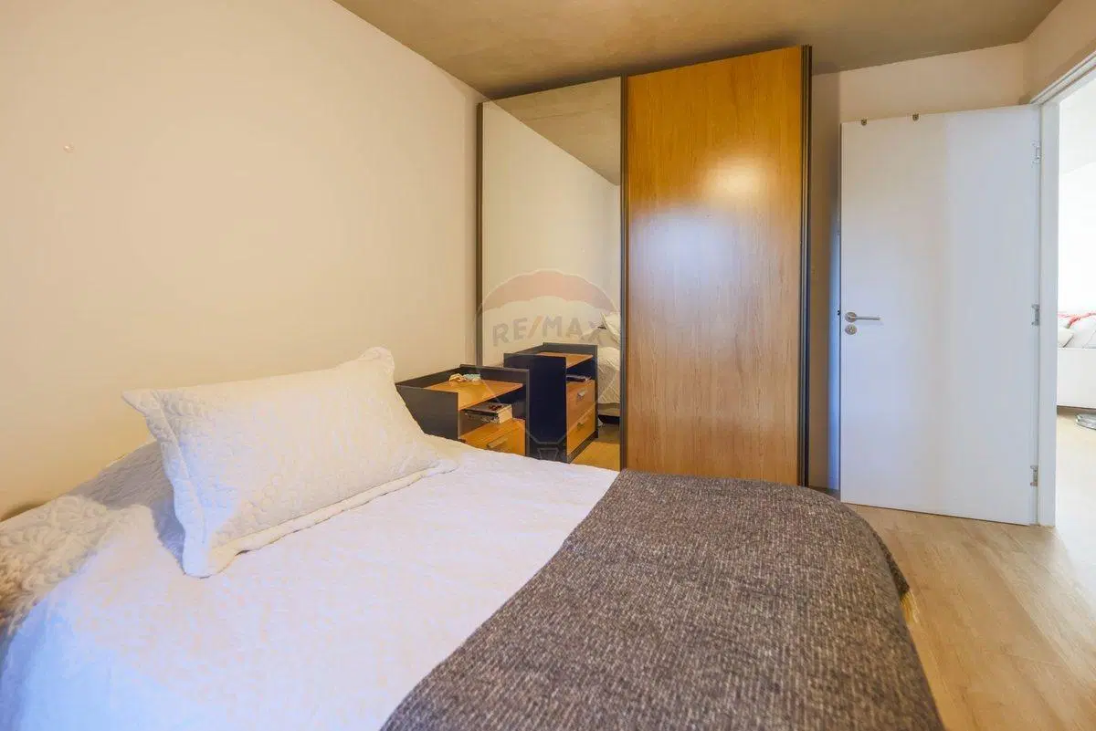 VENTA DEPARTAMENTO 2 DORM GARAGE AGUADA CON RENTA 4