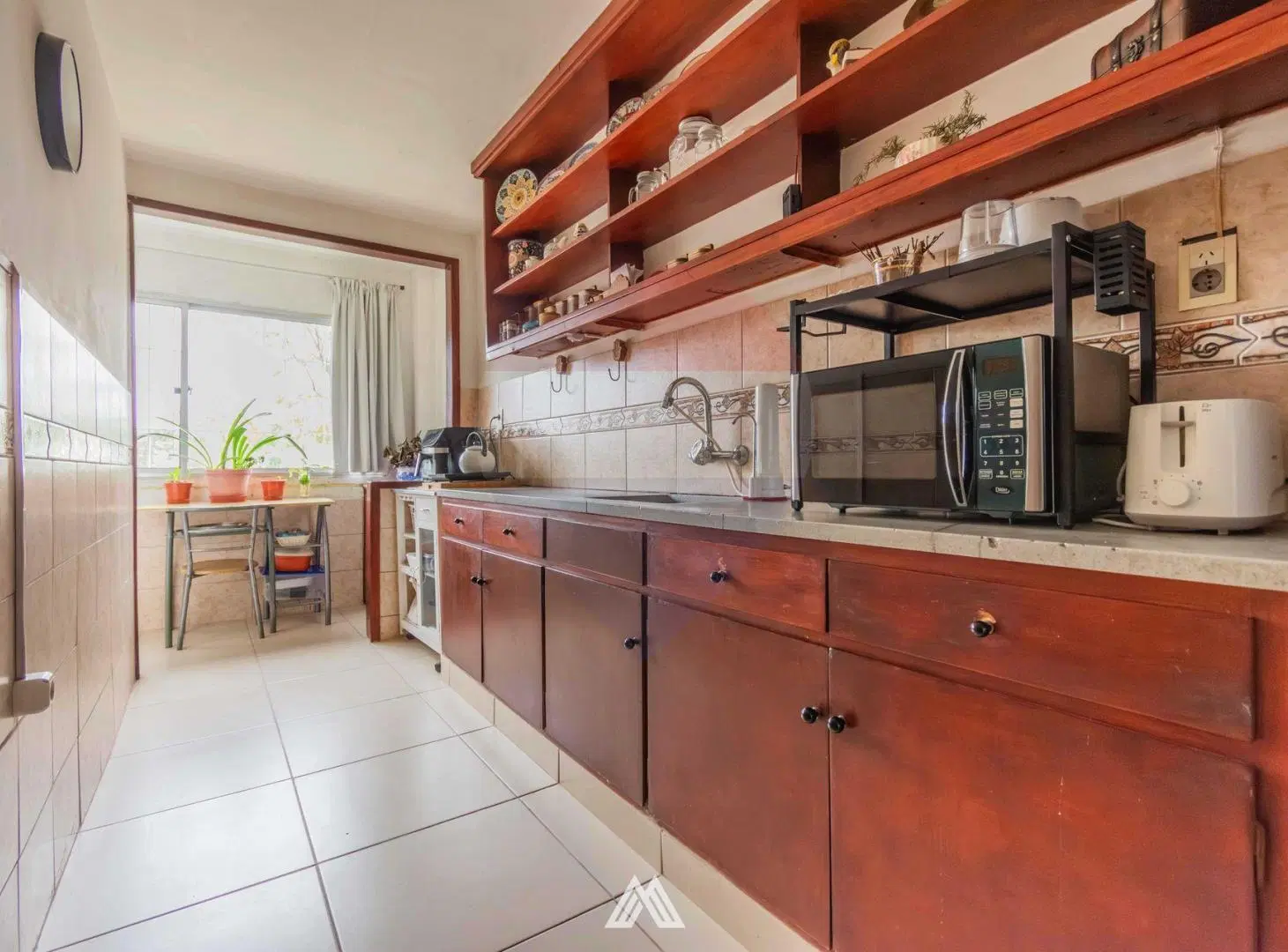 Venta apartamento de 2 dormitorios, Mercado Modelo 3