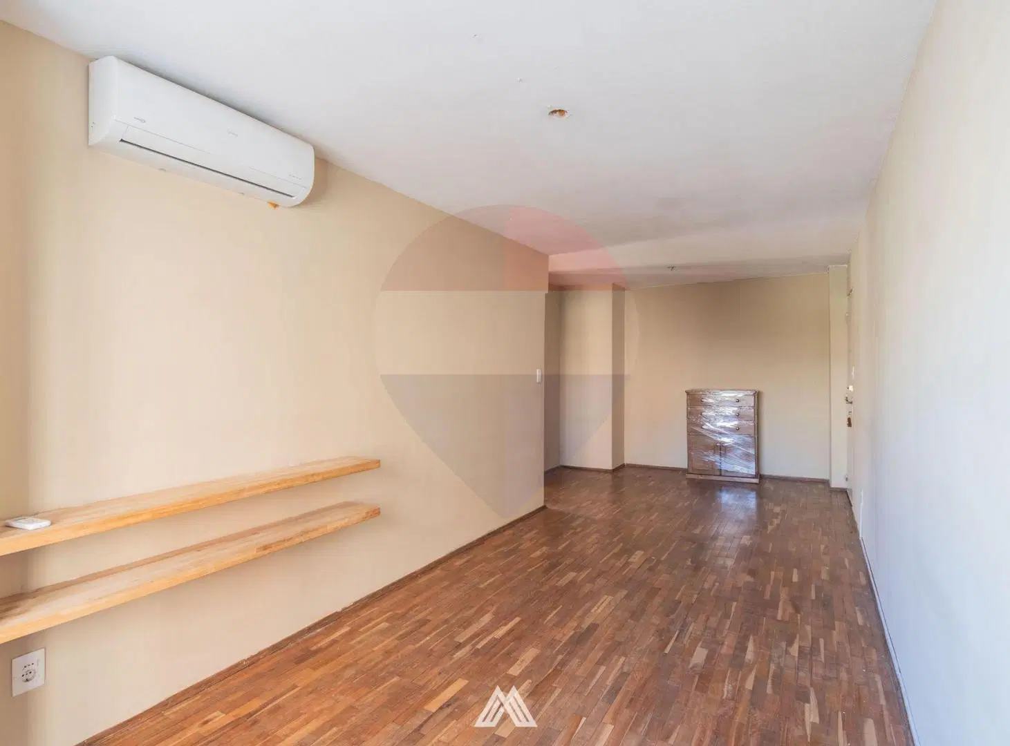 Venta, apartamento de 3 dormitorios en Barrio Sur 2