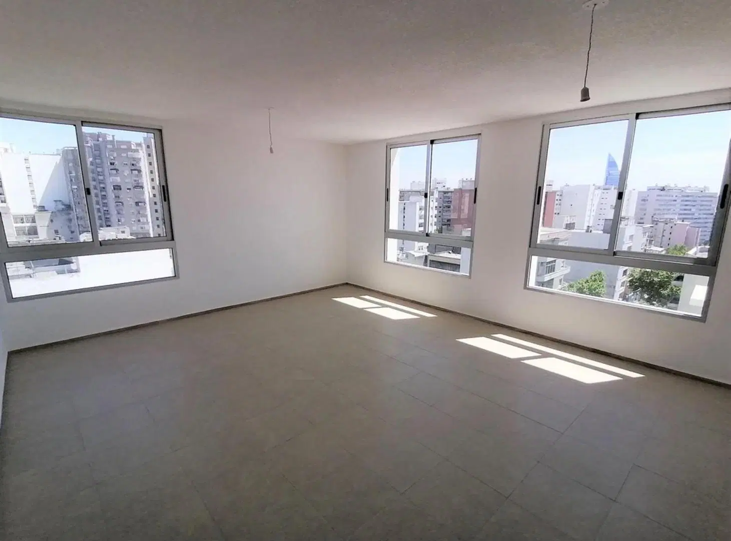 Venta Apto 2 Dormitorios con Garaje en Centro 3