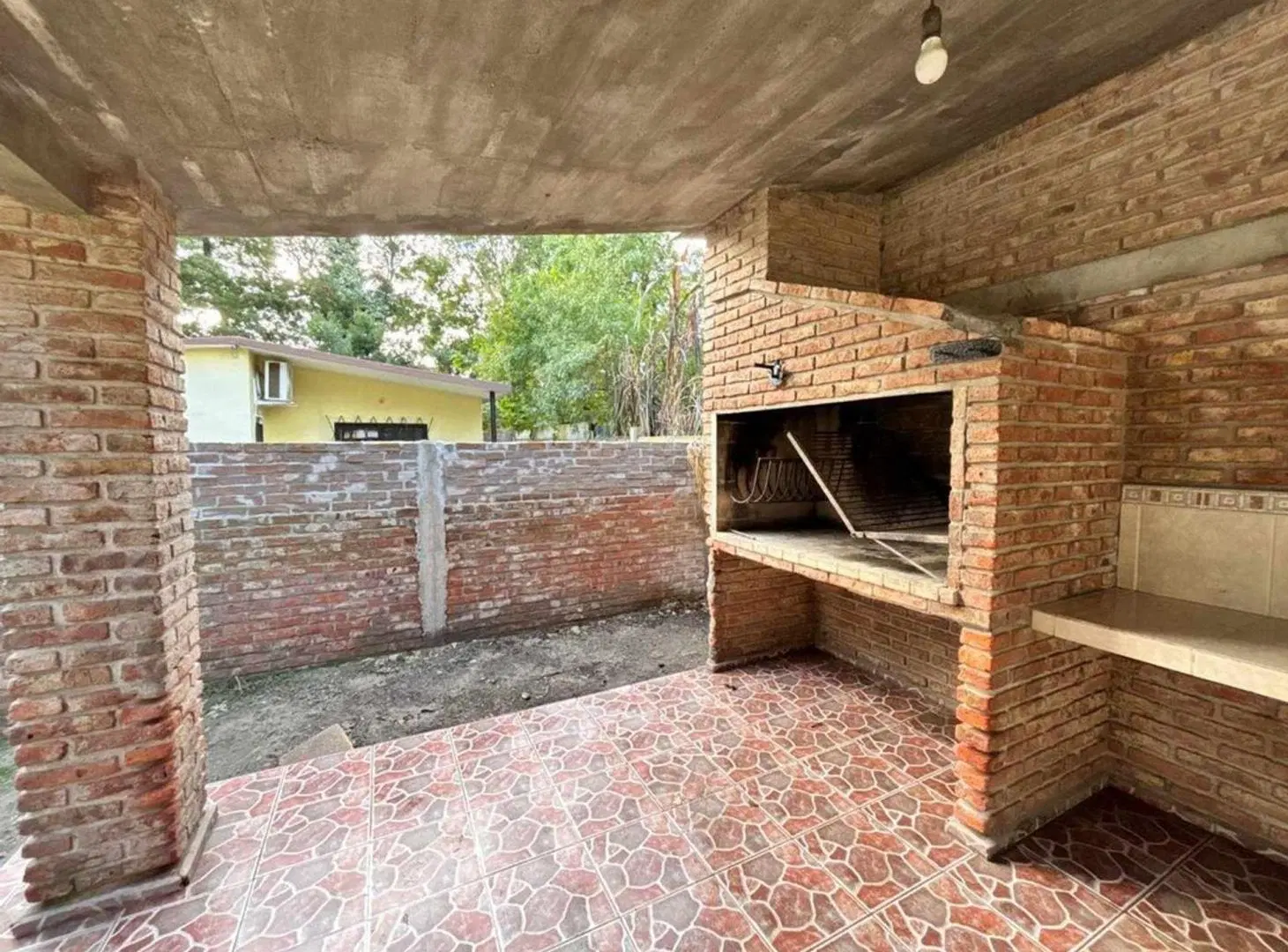 ALQUILER 3 CASAS CON COCHERA EN SAN LUIS 5