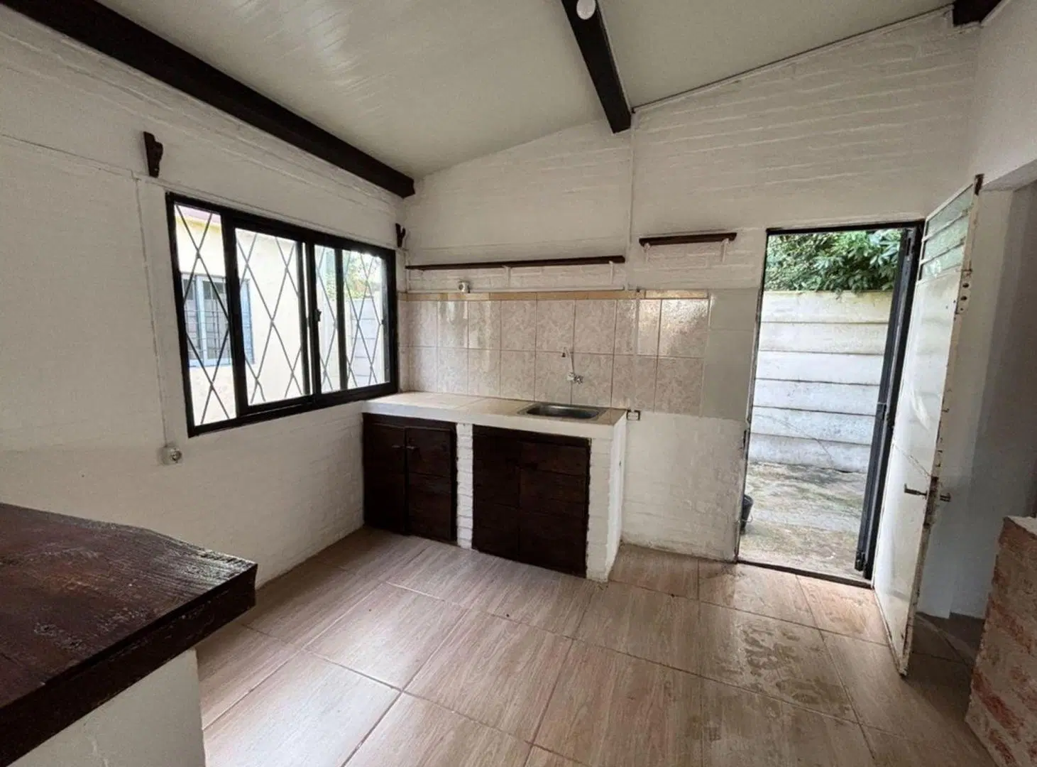 ALQUILER 3 CASAS CON COCHERA EN SAN LUIS 8