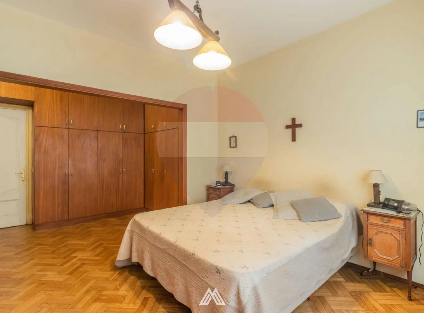 Venta apto. 5 dormit, 3 baños, garage. Cordon sur 4
