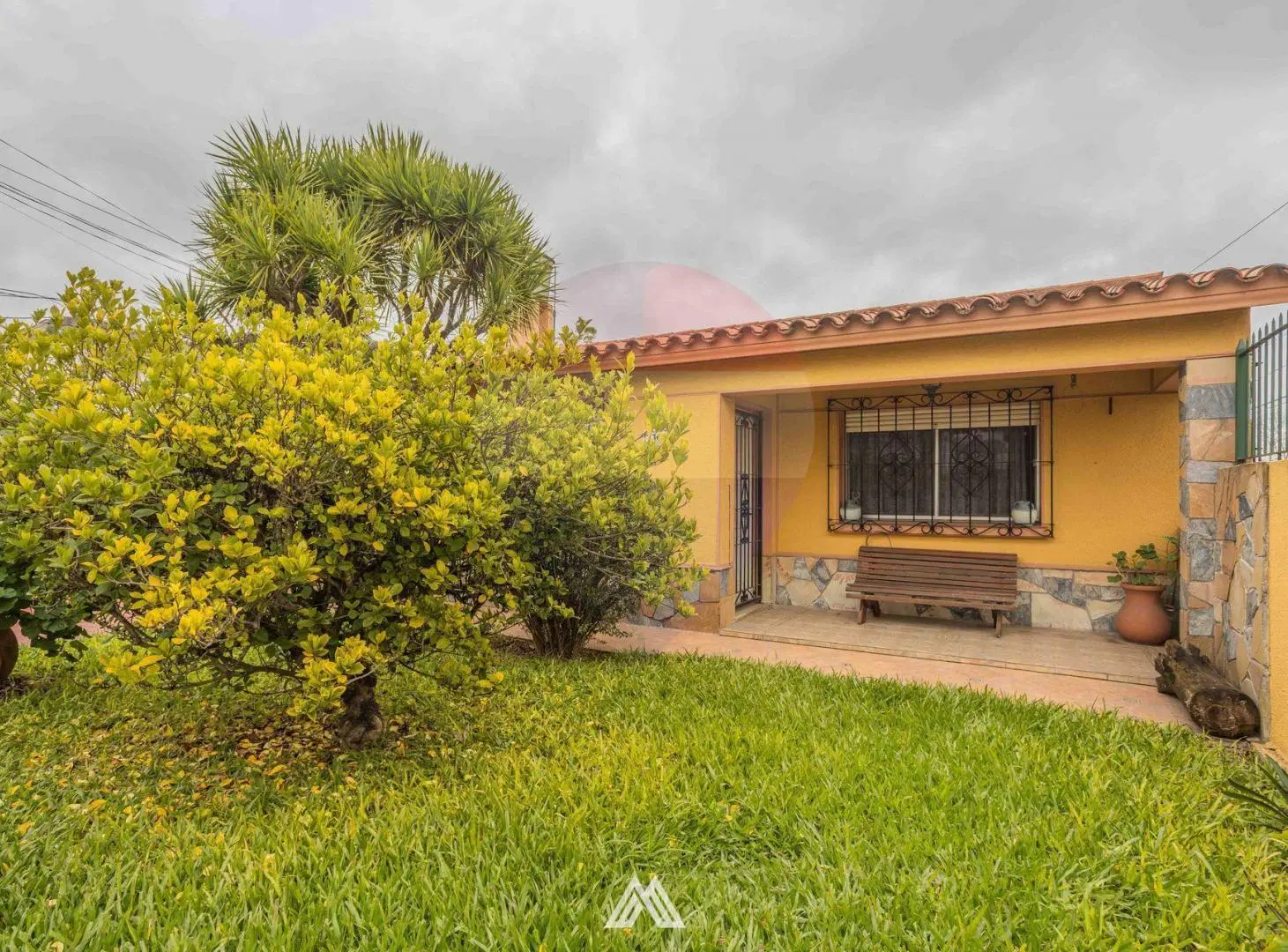 Venta Casa y 2 Apartamentos en gran terreno Malvin 5