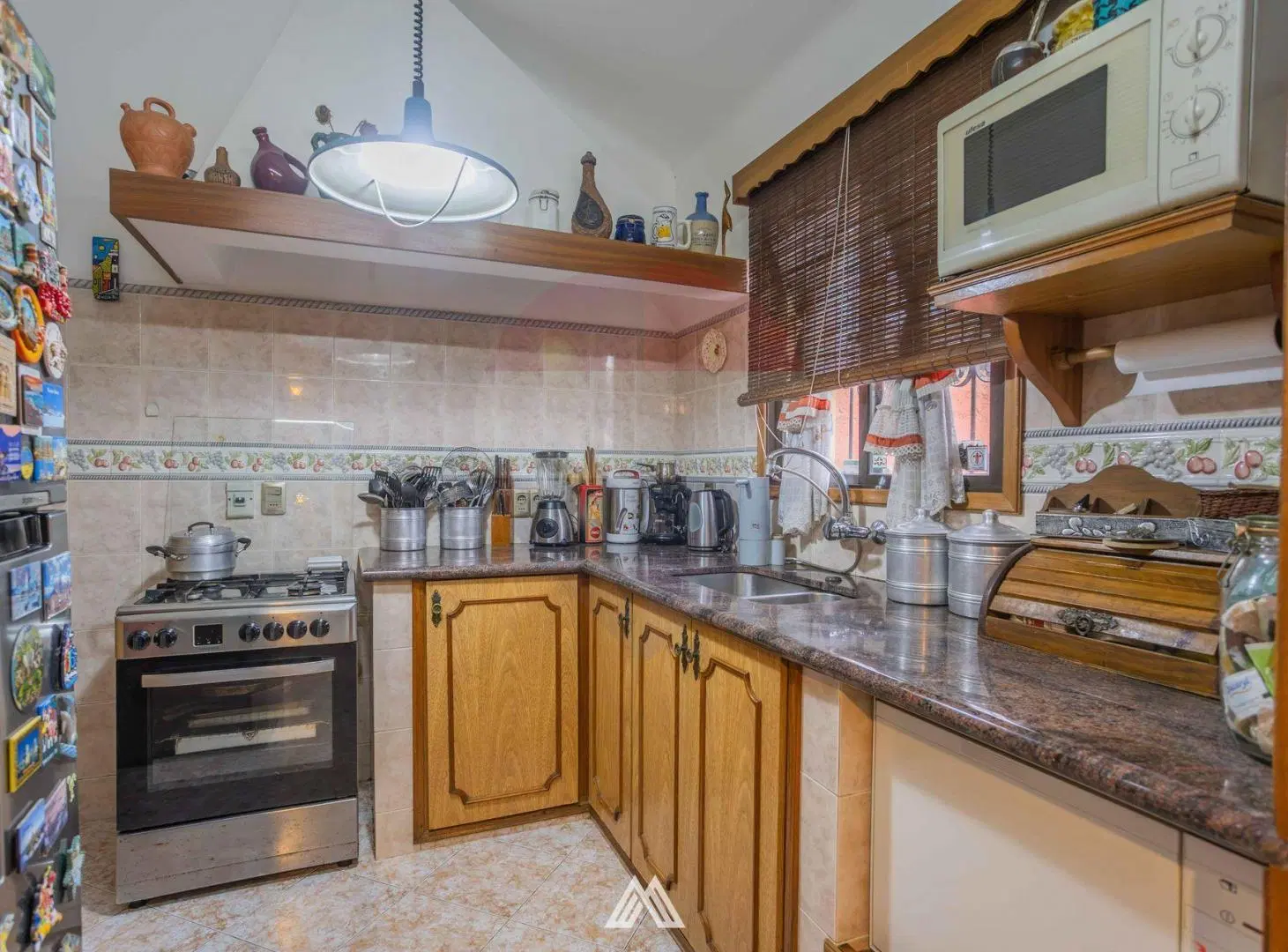 Venta Casa y 2 Apartamentos en gran terreno Malvin 4