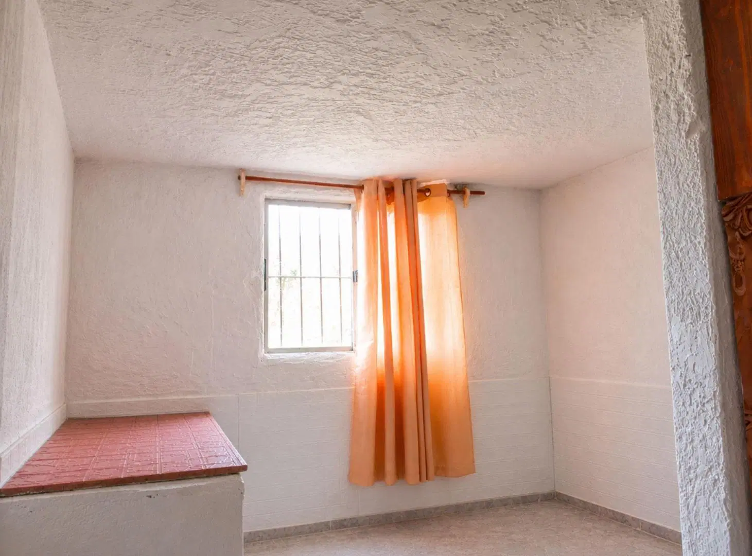 Alquiler casa tres dormitorios y garaje en Pando 8