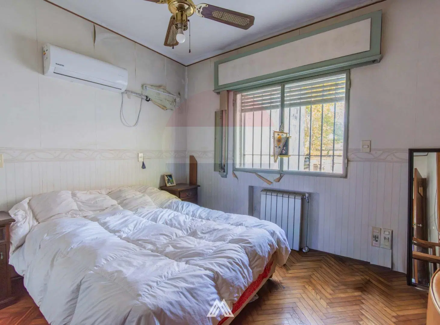 Vende amplia Casa Prado 5 dorm. patios y cochera 3
