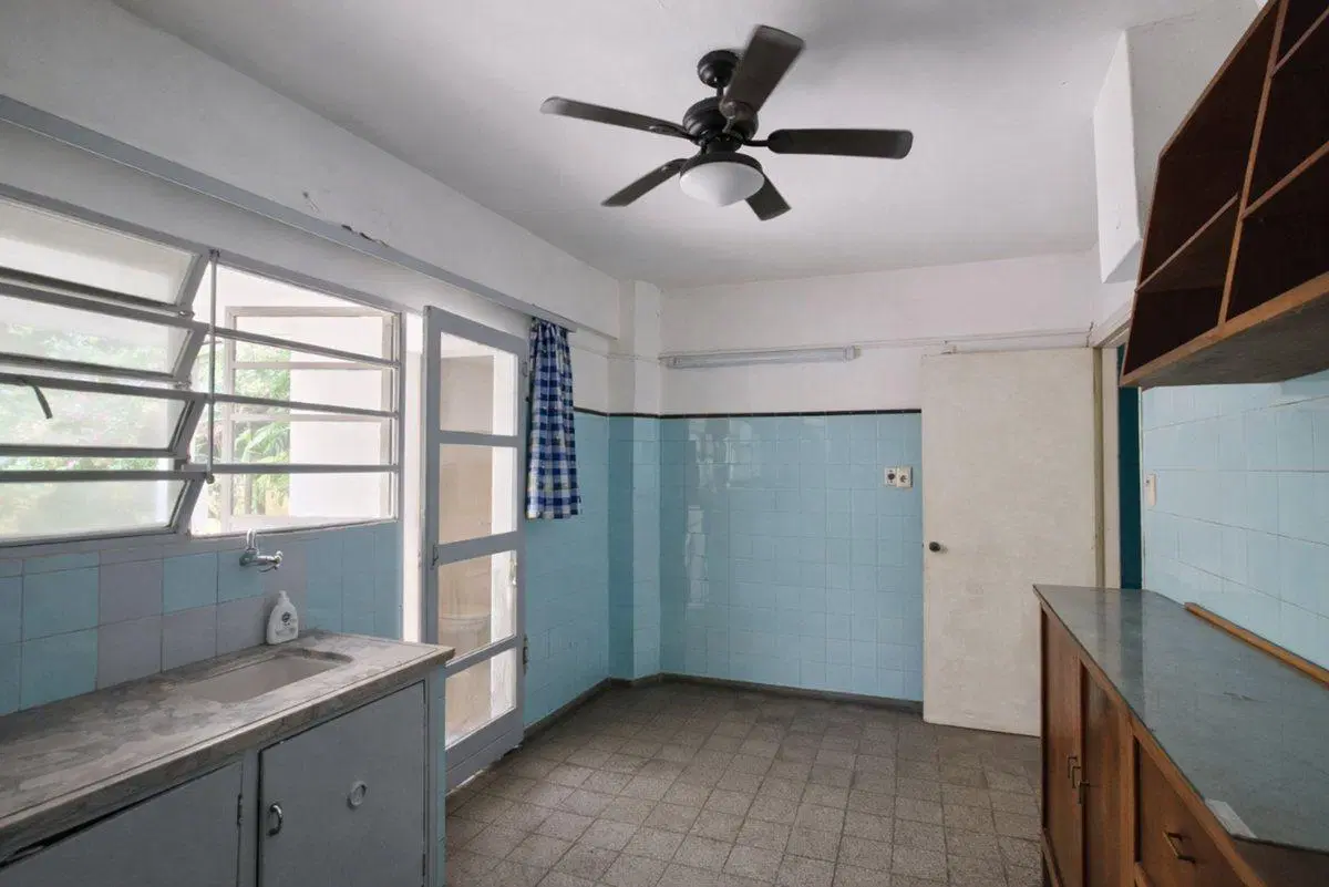 Venta casa carrasco 2 dorm. baños jardín parrilla 4