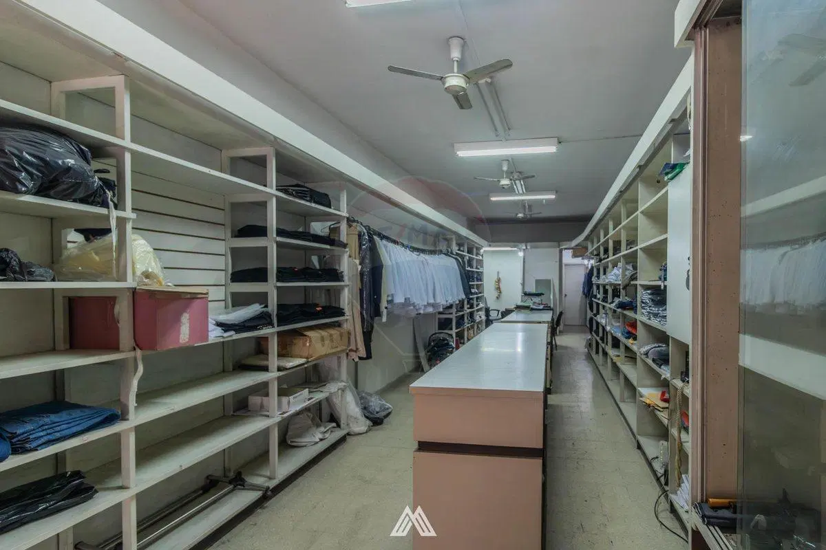 SE VENDE LOCAL COMERICAL EN CIUDAD VIEJA 2