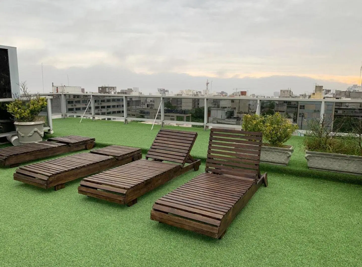 Venta Hotel 4 estrellas 104 habitaciones en Centro 5