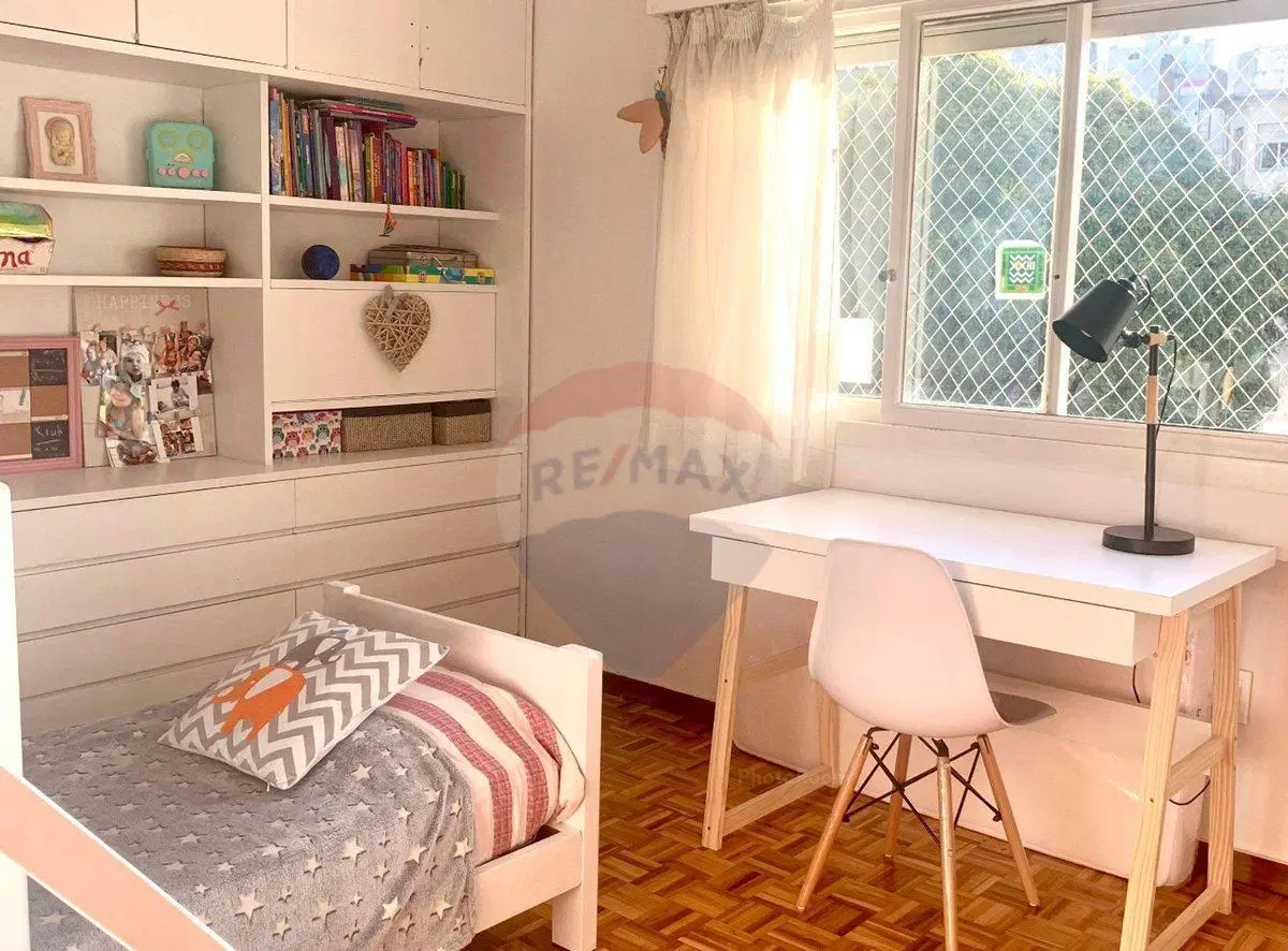 VENTA POCITOS,  3 DORM. GARAJE, SERV. COMPLETO 5