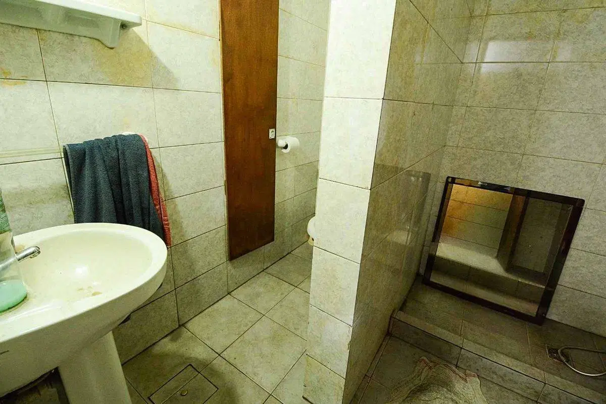 Venta depósito y local comercial en Cordón 4