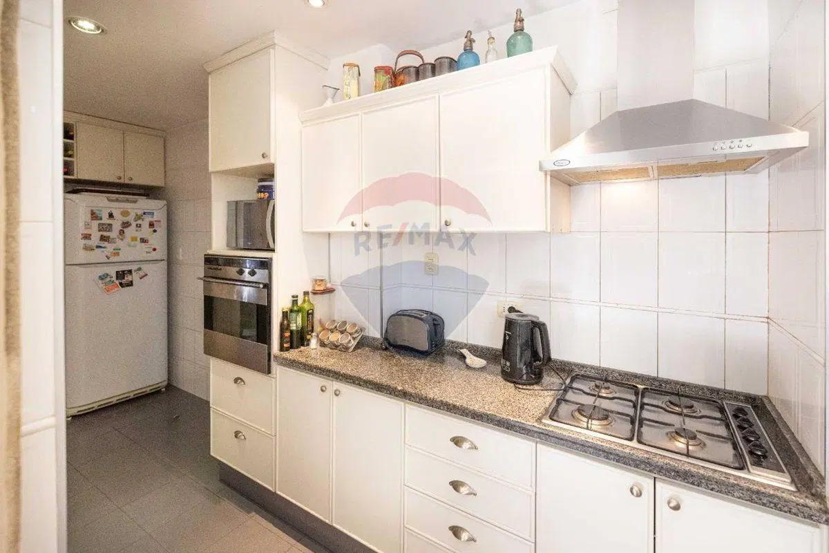 VENTA APARTAMENTO CENTRO 3 DORM 3 BAÑOS SERVICIO 5