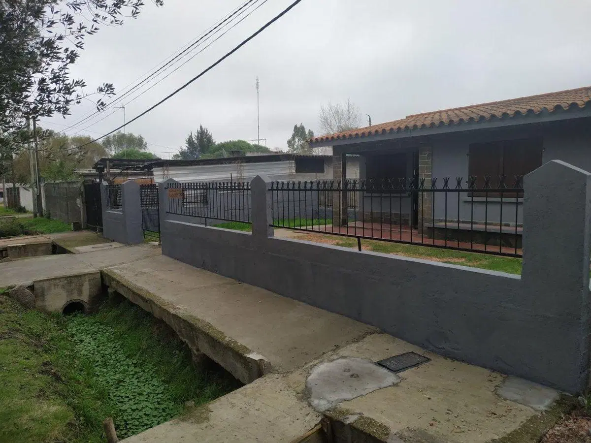 Venta dos casas con gran terreno en Las Piedras 2