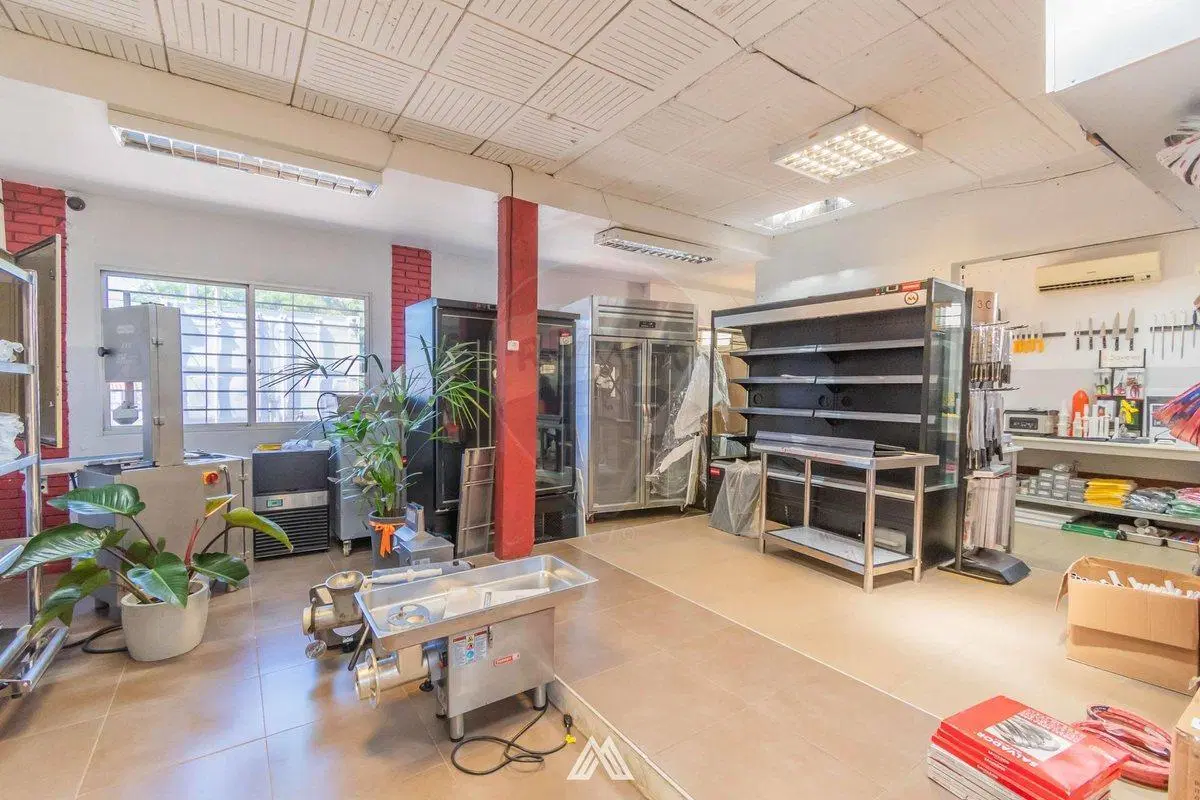 Venta de Local o Terreno en Malvín Sur. 3