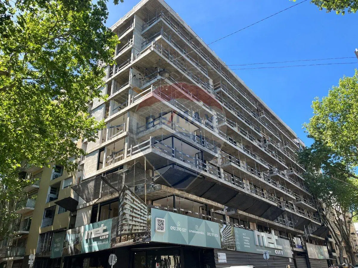 VENTA APARTAMENTO UN DORMITORIO Y GARAJE EN CENTRO 8