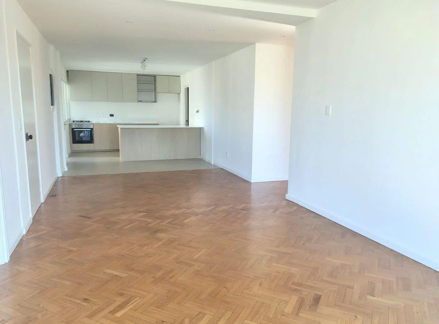 Alquiler apto Parque Batlle. 4 dorm. 2 gge Piso7 3