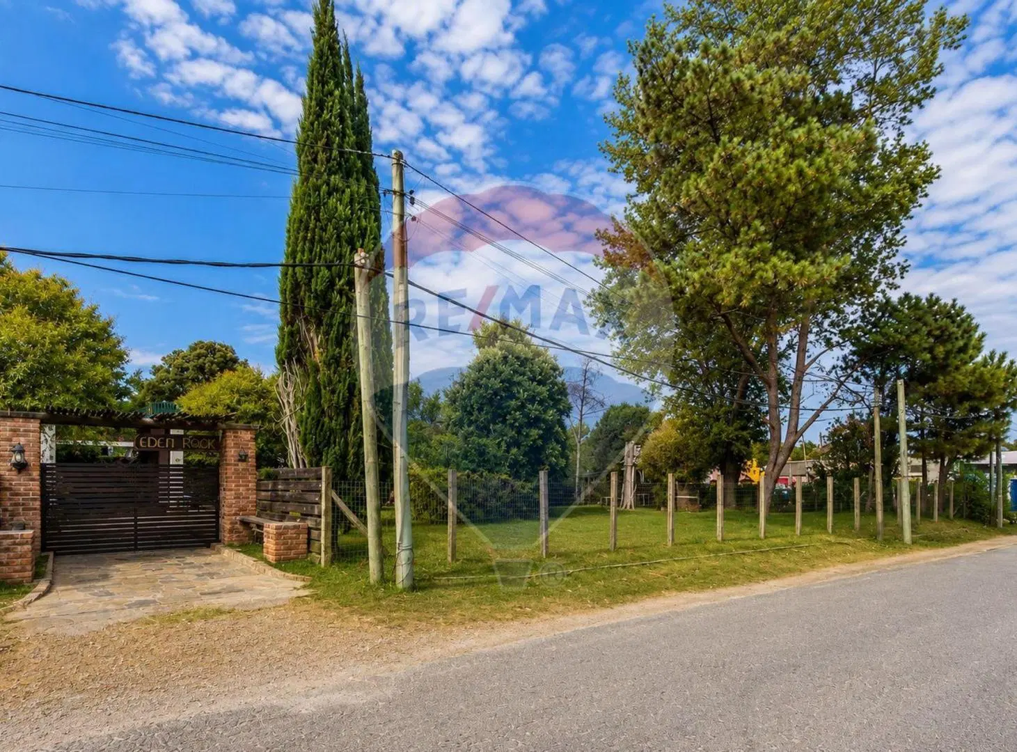 Venta Casas en doble Terreno Esquina Las Toscas 3