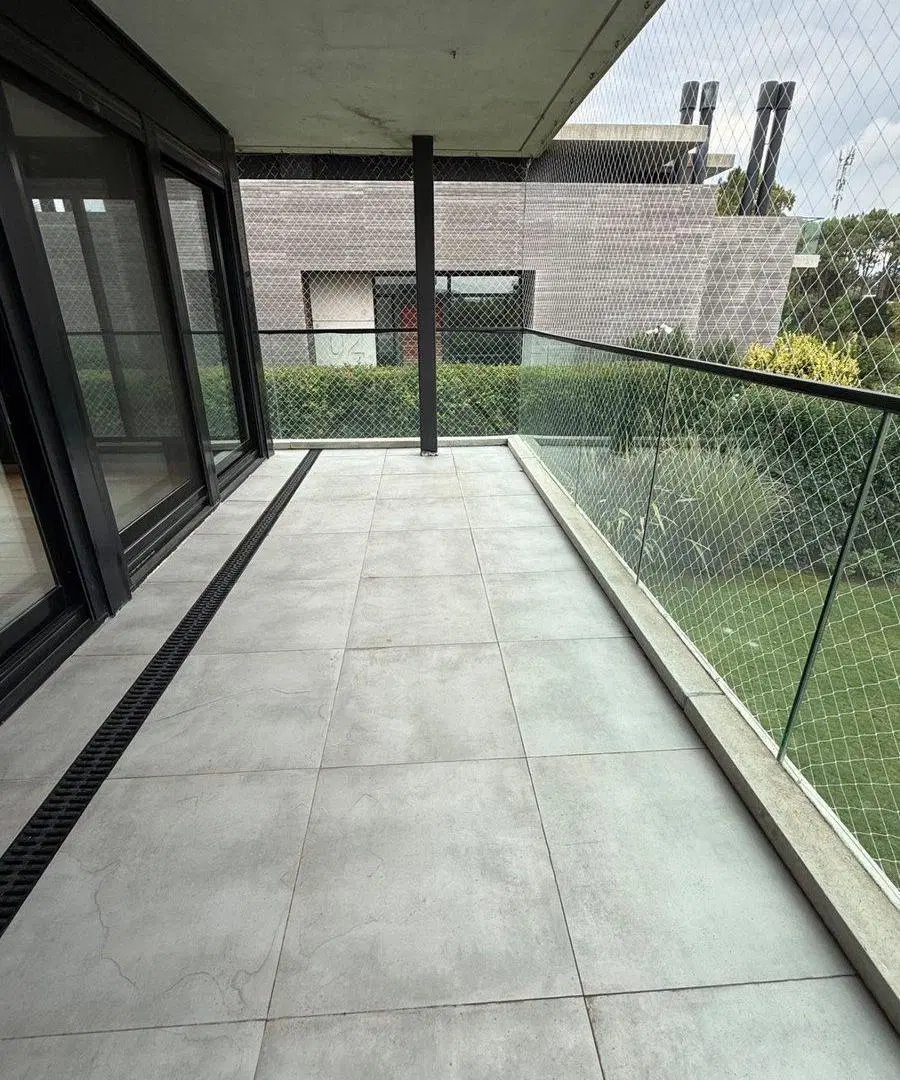 ALQUILA APARTAMENTO JARDINES DE CARRASCO 2 DORMIT 1