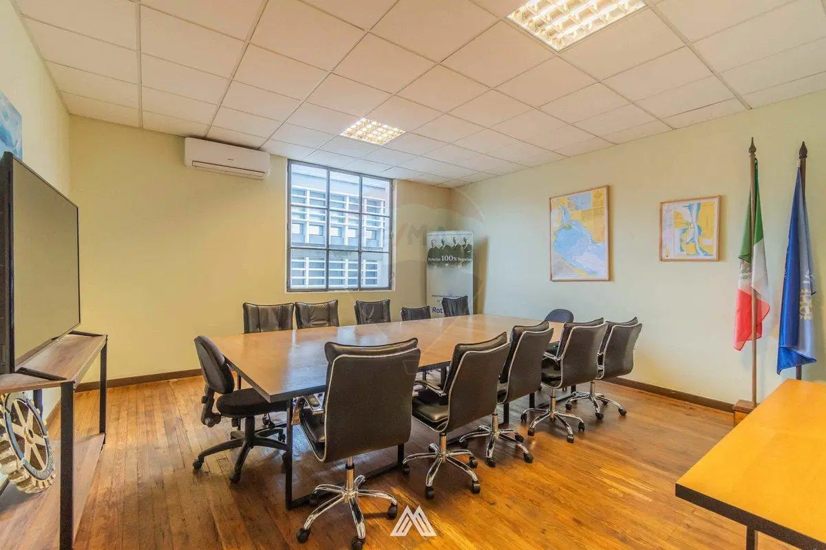 VENTA SEMIPISO DE OFICINAS EQUIPADO EN CENTRO 5