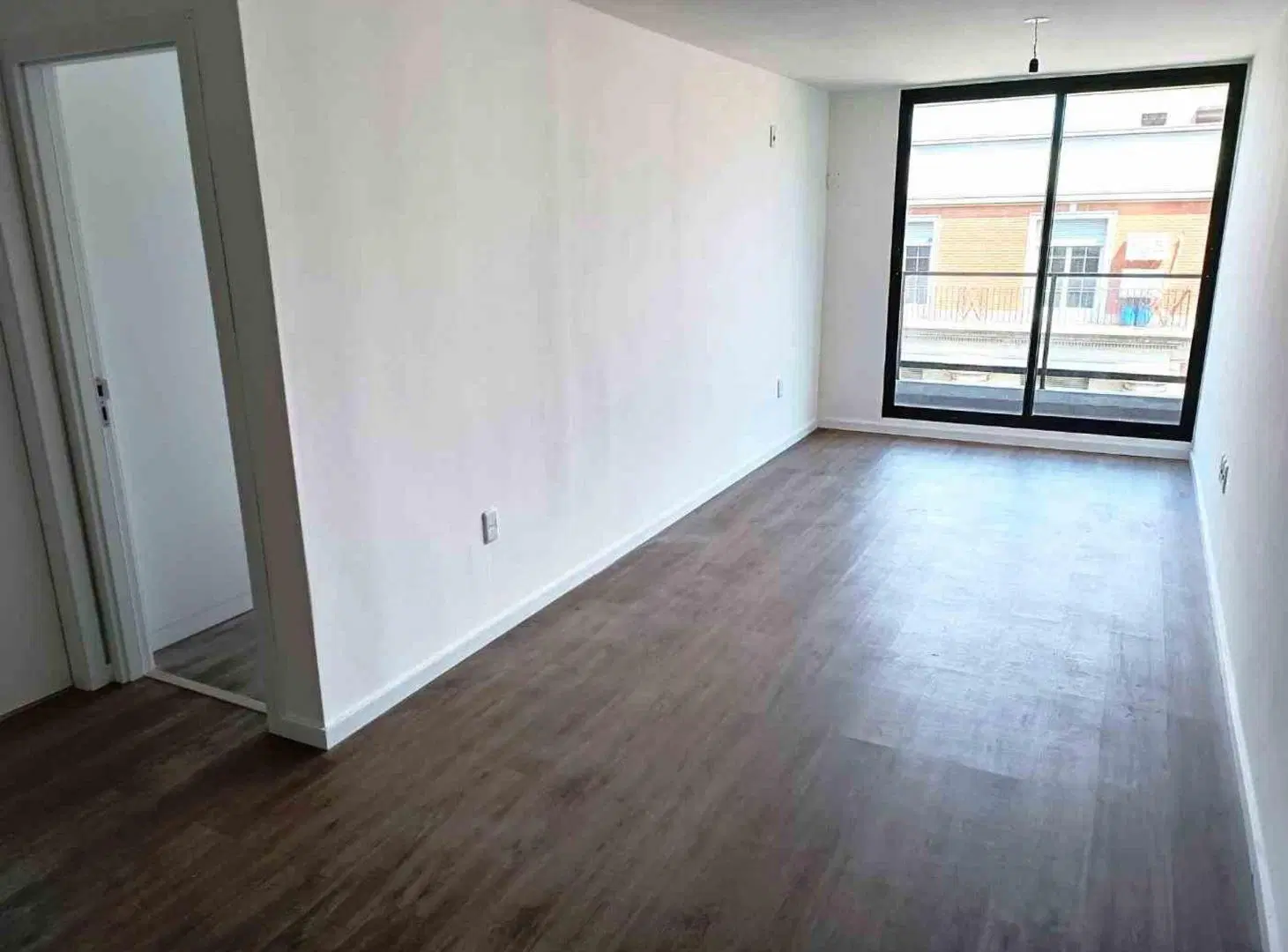 VENTA APARTAMENTO A ESTRENAR 1 DORM CON RENTA 1