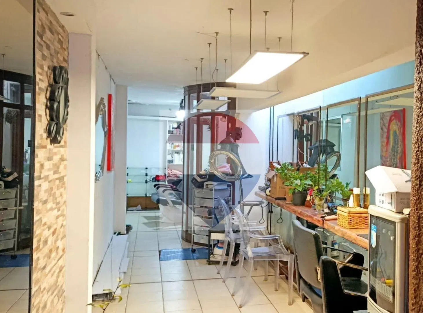ALQUILER LOCAL COMERCIAL EN PANDO 2