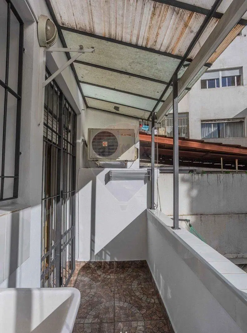 VENTA APARTAMENTO 3 DORMITORIOS CON RENTA POCITOS 4