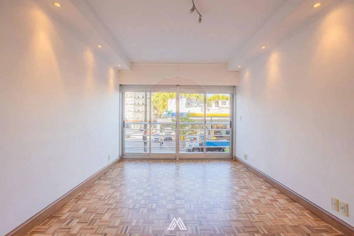 VENTA APARTAMENTO 3 DORMITORIOS CON RENTA POCITOS 1
