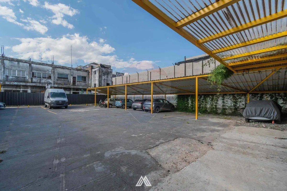 Venta terreno esquina con renta 575m2 - C.Vieja . 7