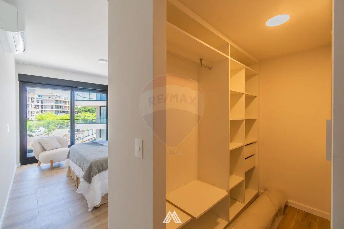 Venta apto 2 dormitorios parrillero Barrio Parques 1