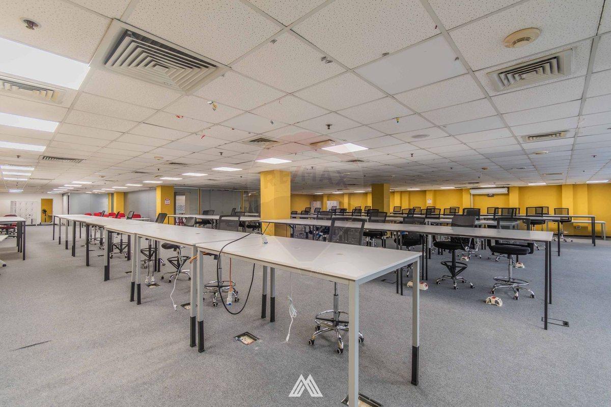 Foto de ALQUILER OFICINA SEMIEQUIPADA EN CENTRO, imagen 3